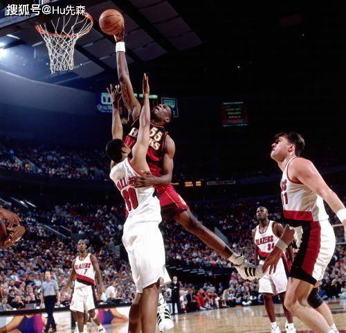  魔术新秀班凯罗获月最佳，菜鸟赛季惊艳全联盟  