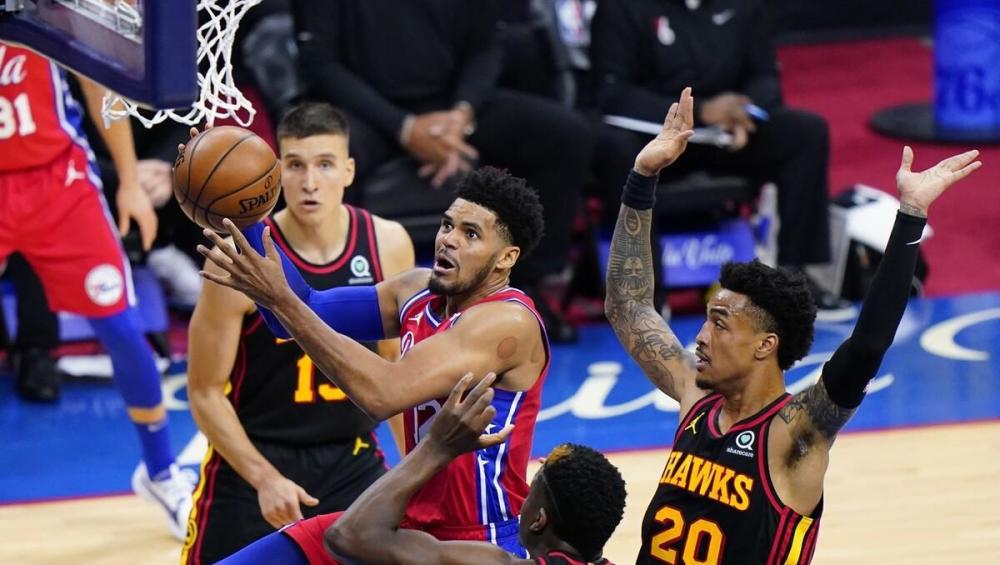  76人恩比德伤退，球队遭遇两连败打击  